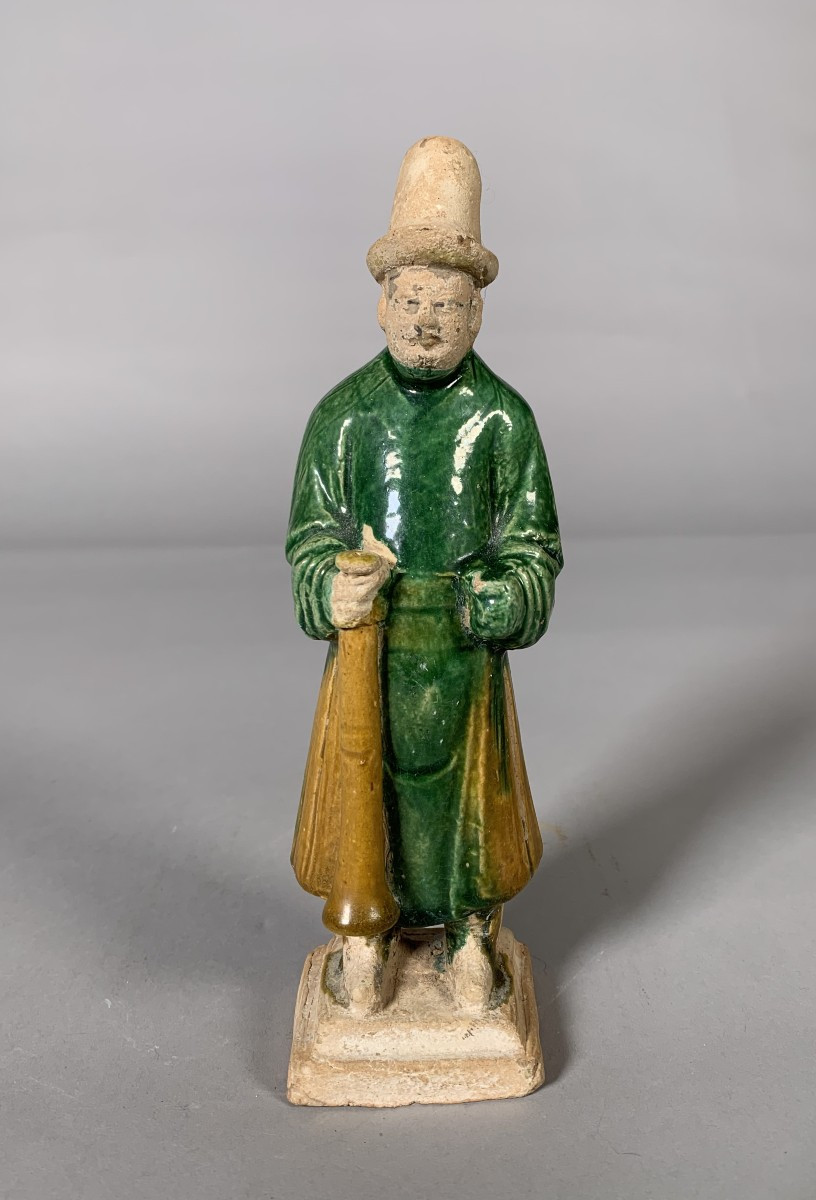 Sculpture Of A Servant China Ming Dynasty (1368-1644)