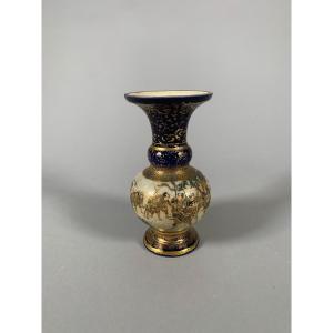 Earthenware Vase From Satsuma Japan - Meiji Period (1868–1912)