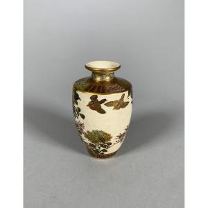 Satsuma Earthenware Vase Meiji Era 19th Century