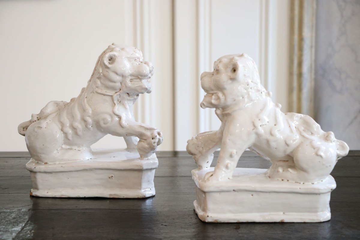 Pair Of Pho Dogs In Earthenware-photo-2