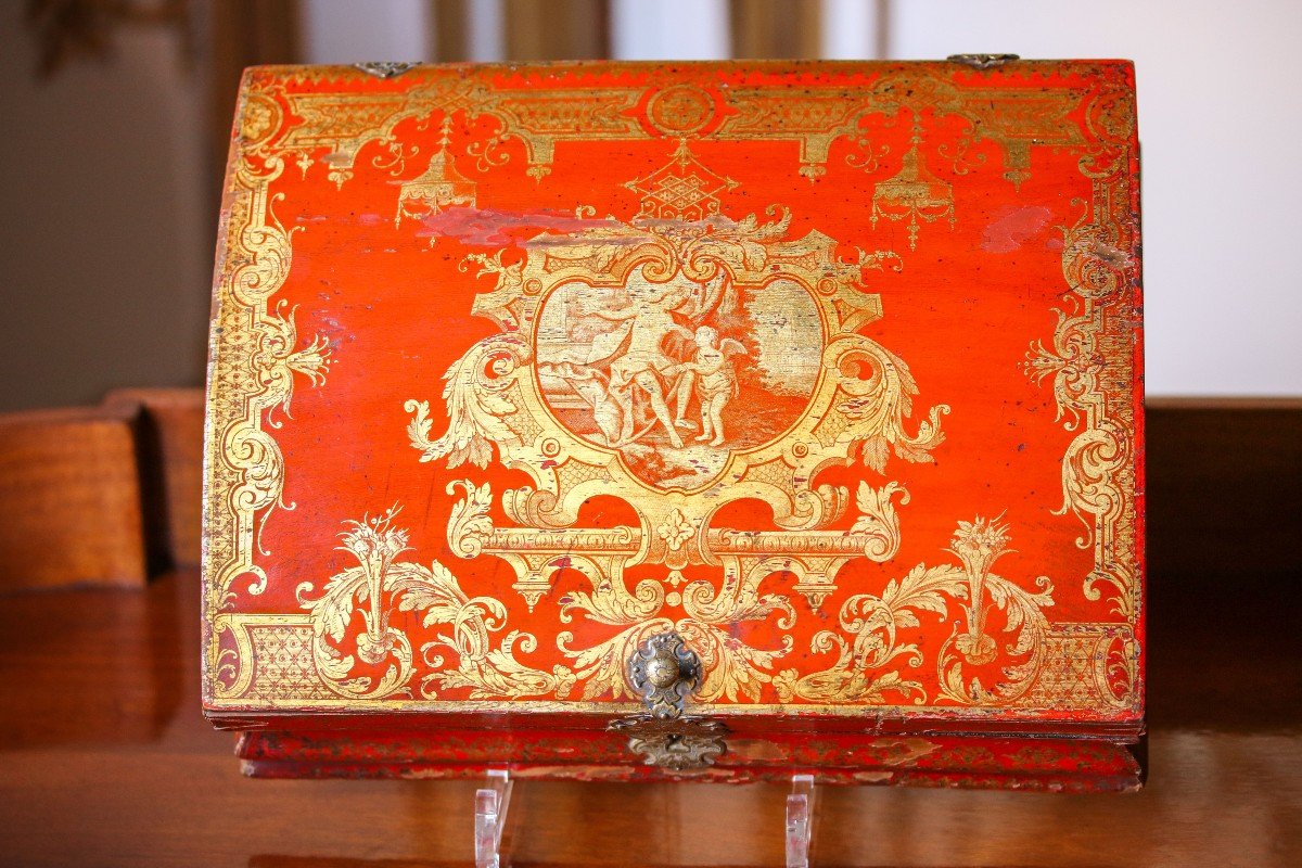 Very Rare Pair Of Toilet Boxes In Red And Gold Varnish-photo-5