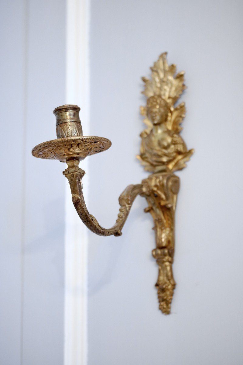 Pair Of Wall Lights With One Arm Of Light In Gilt Bronze -photo-3