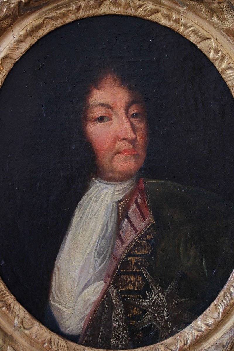 Oval Portrait Representative Louis XIV-photo-4