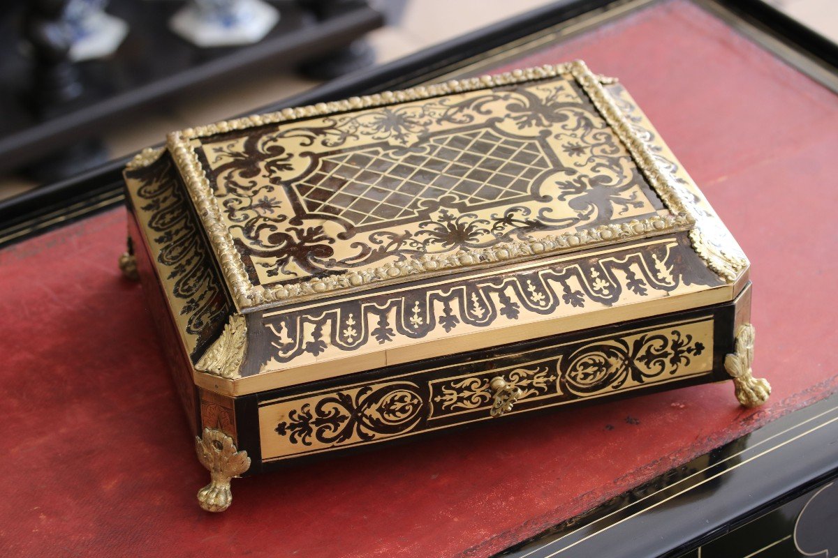 Doucine Box In Boulle Marquetry-photo-3