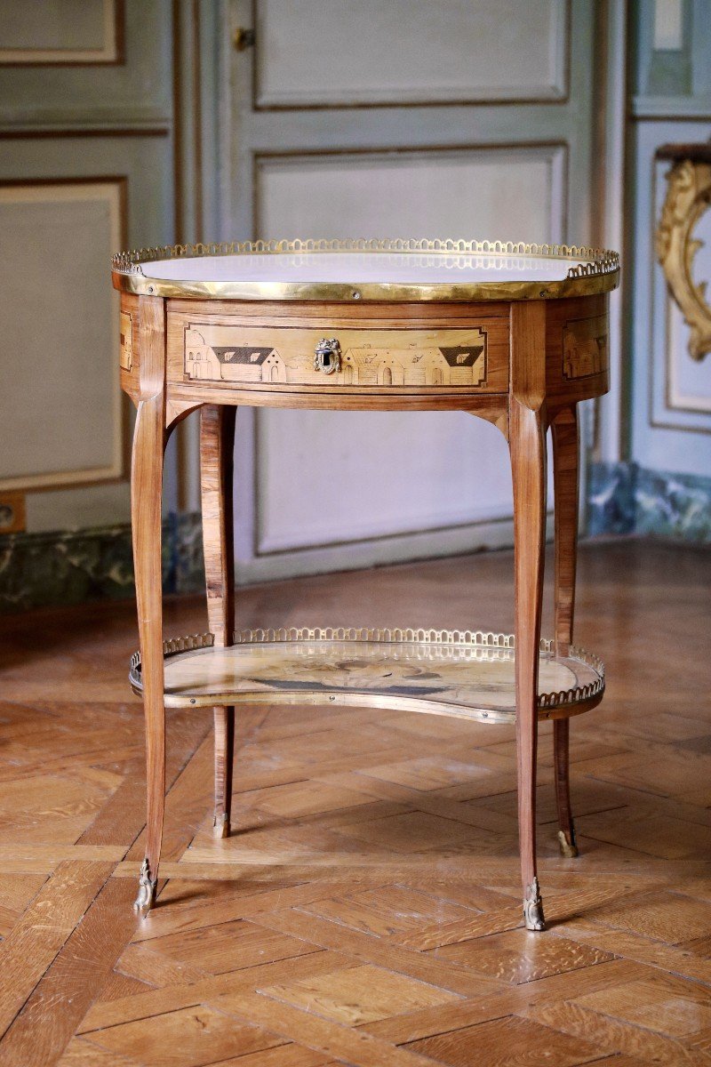 Small Oval Marquetry Table Stamped Nicolas Petit