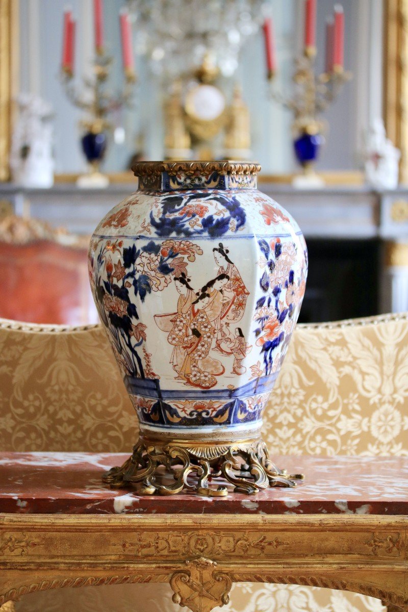 Grand Vase d'Imari En Porcelaine