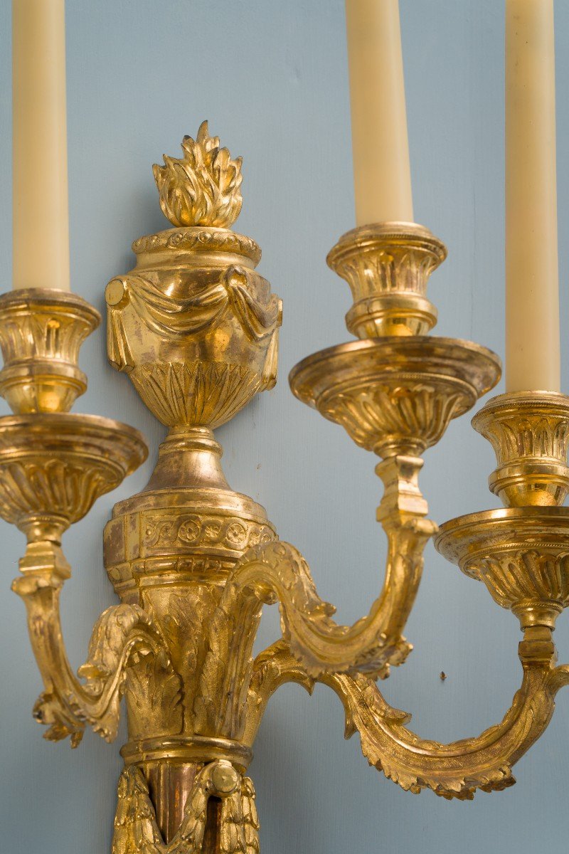 Pair Of Louis XVI Period Chiseled And Gilded Bronze Wall Lights -photo-3