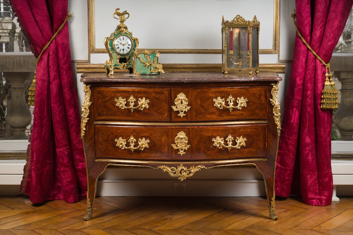 Louis XV Sauteuse Chest Of Drawers Stamped Fg For François Garnier