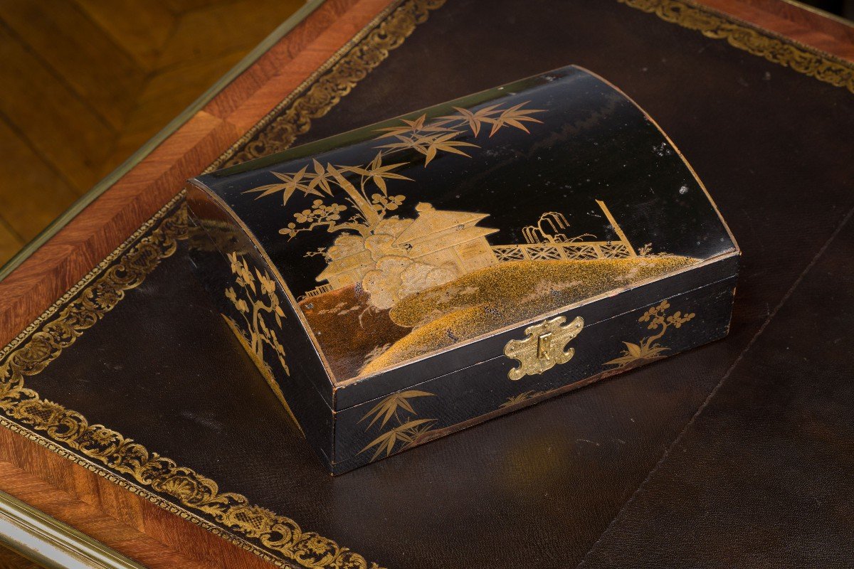 Very Rare Japanese Lacquer Box