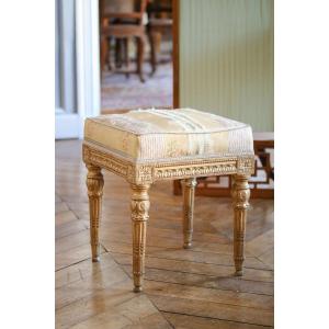 Stool In Golden And Carved Wood