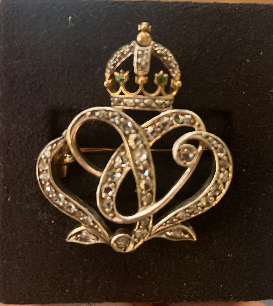 Broche couronne  Or Et Argent Sertie De Diamants “ Roses” -photo-1