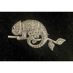 Broche Argent Sertie De Marcassites Et Grenat