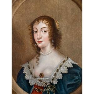 Van Dyck School - 17th Century Oil On Panel Portrait Of Queen Henrietta Maria 