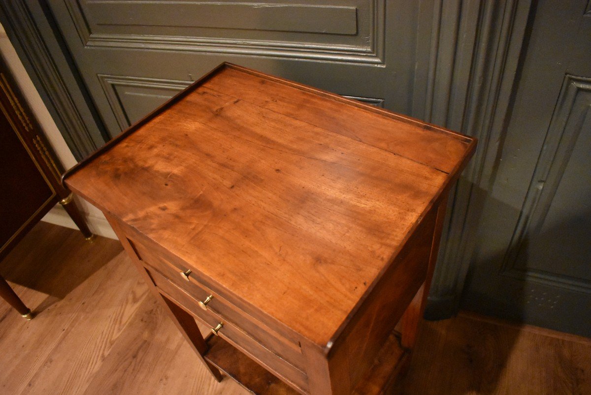 Walnut Chiffonniere Table-photo-2