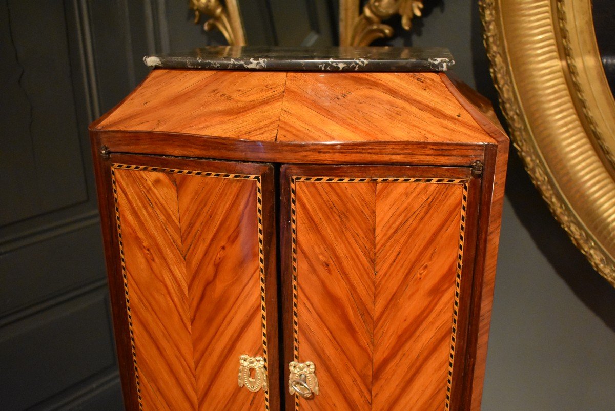 Armoire De Maîtrise En Maîtrise De Style Louis XV-photo-4