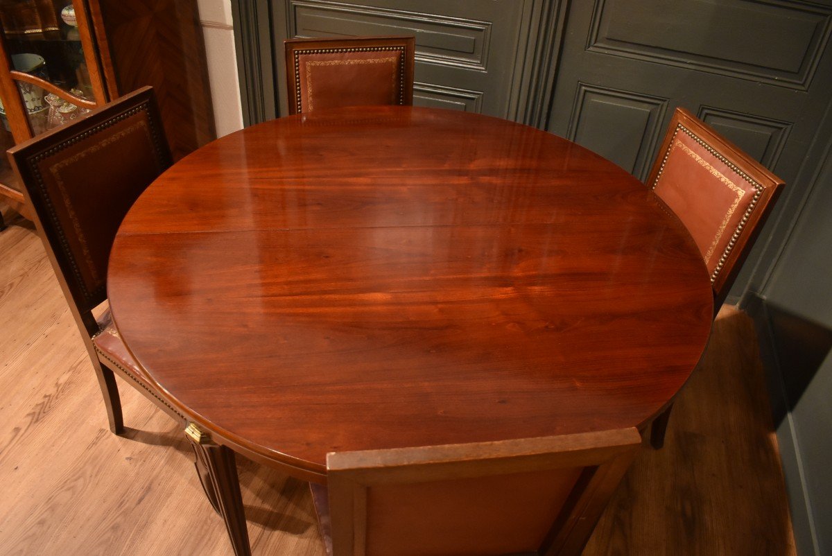 Mailfert Mahogany Dining Table-photo-3