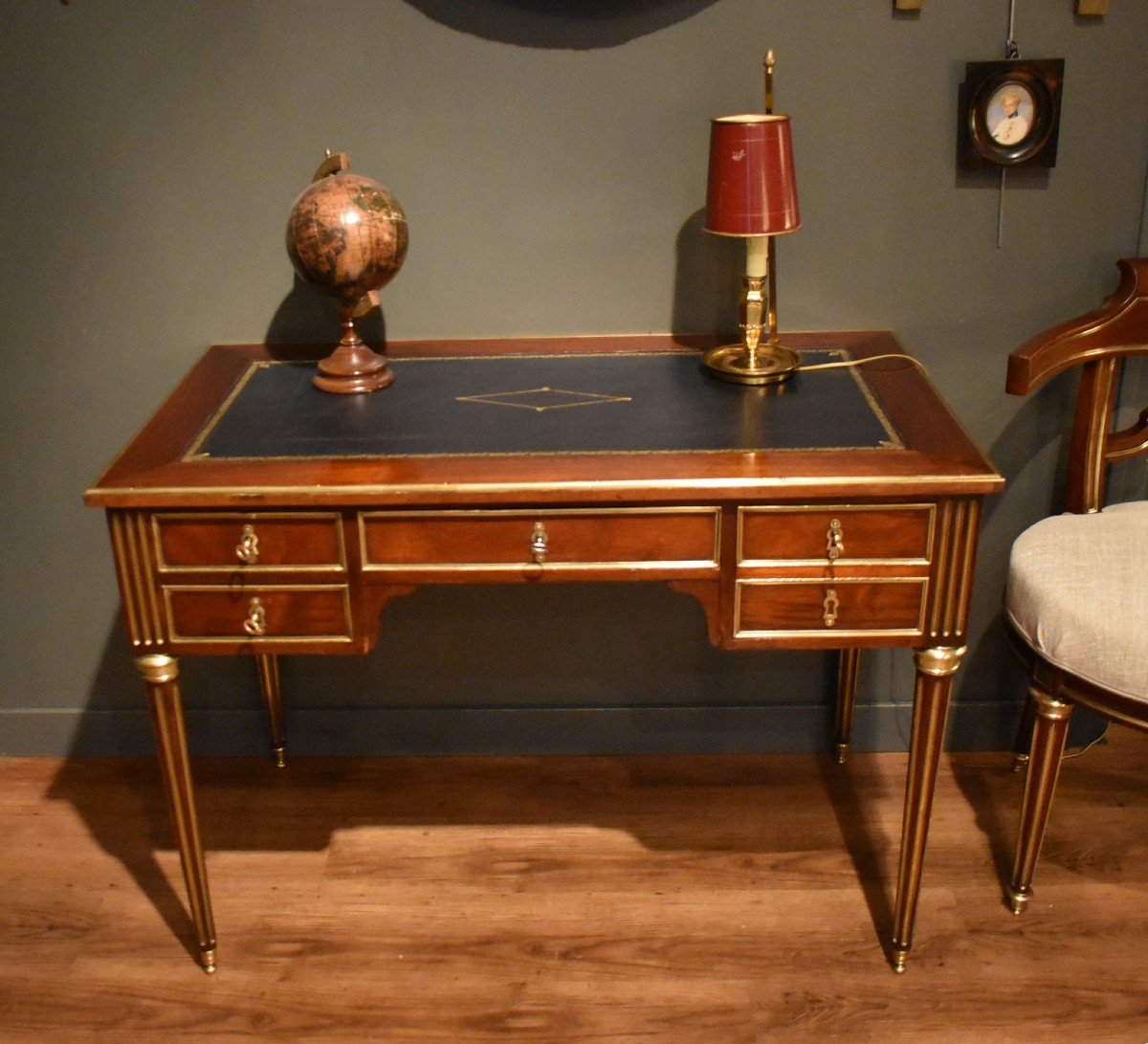 Petit Bureau Plat De Style Louis XVI