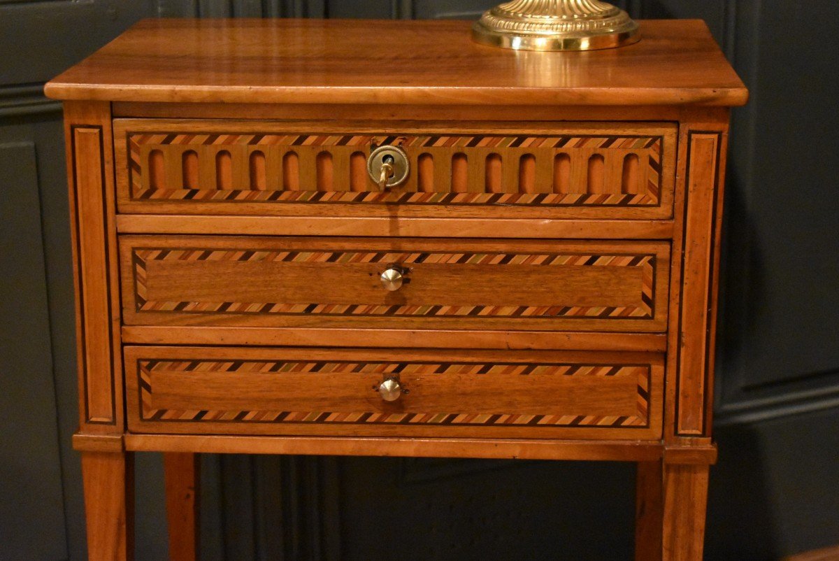 Walnut And Marquetry Chiffonnière Table-photo-4