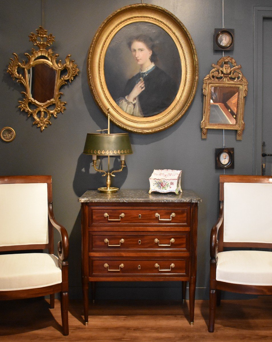 Petite Commode En Acajou De Style Louis XVI