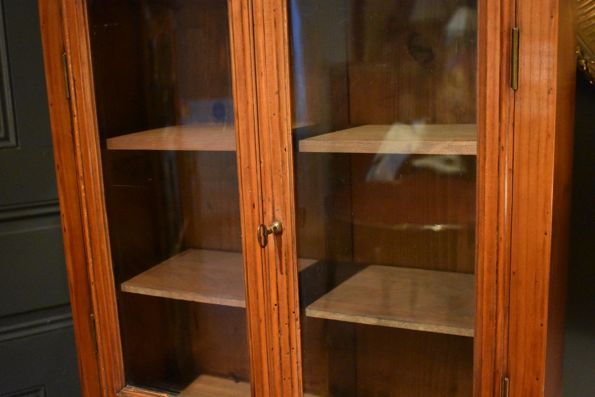 Small Display Case To Hang Or Place In Cherry Wood-photo-4