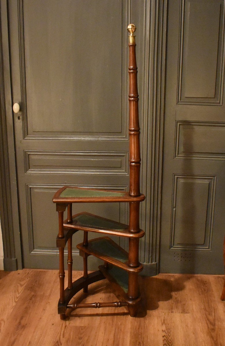 Large Library Stepladder-photo-5