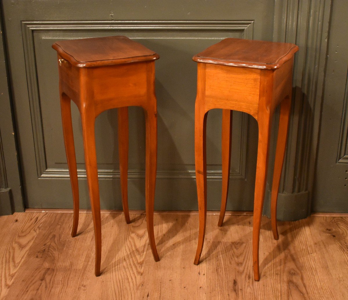 Pair Of Small Louis XV Style Bedside Tables-photo-5