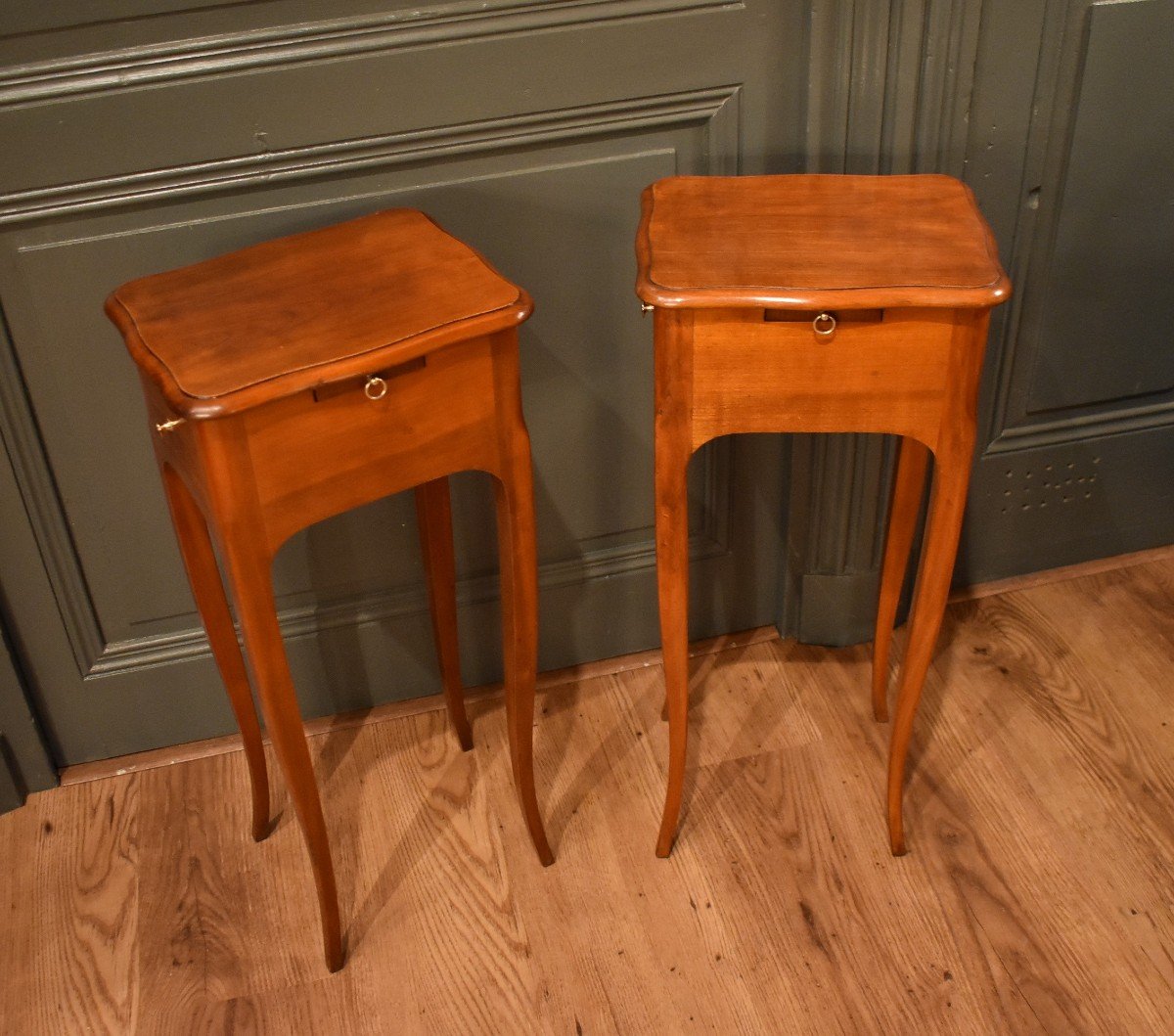 Pair Of Small Louis XV Style Bedside Tables-photo-7