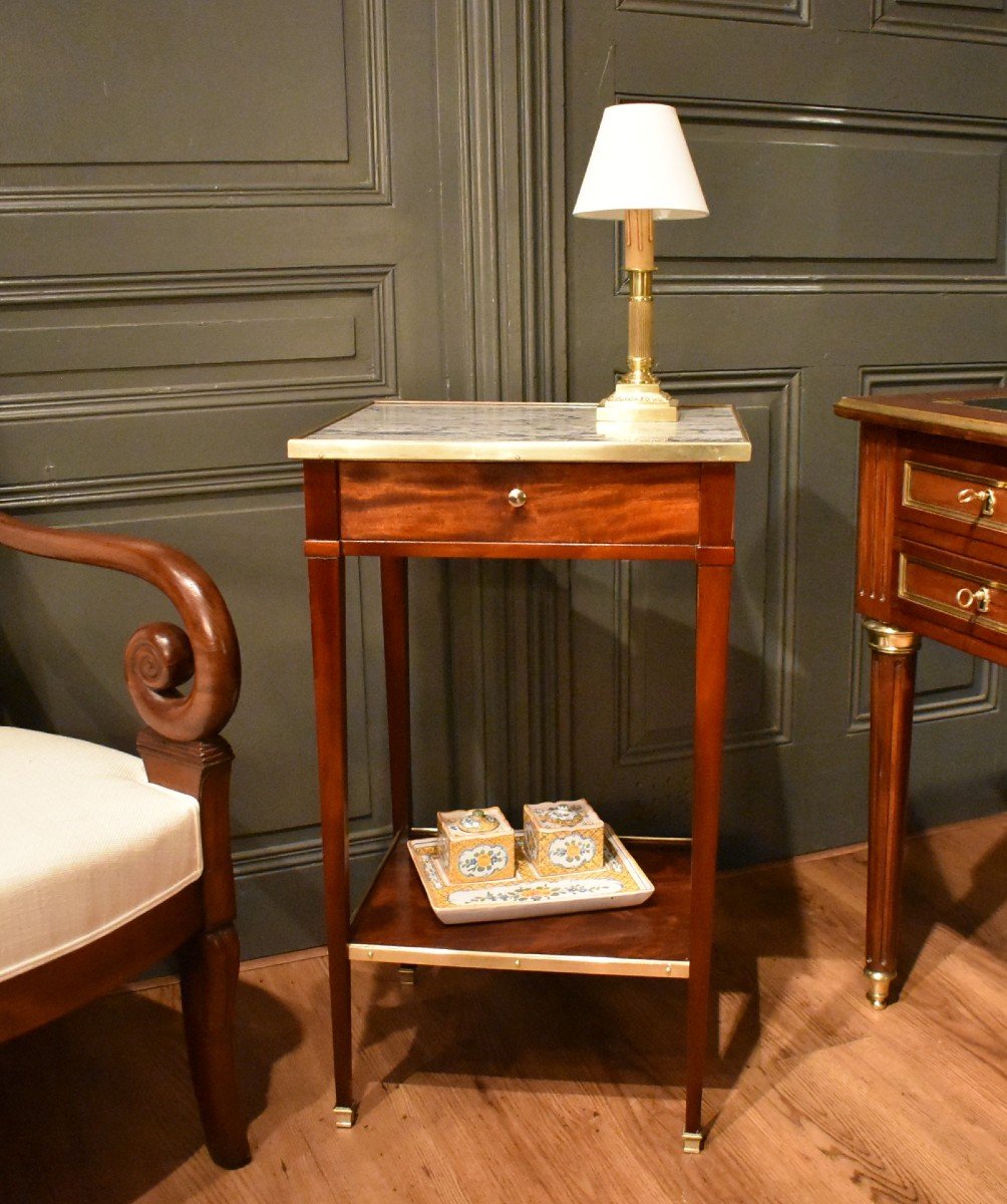 Mahogany Side Table-photo-2