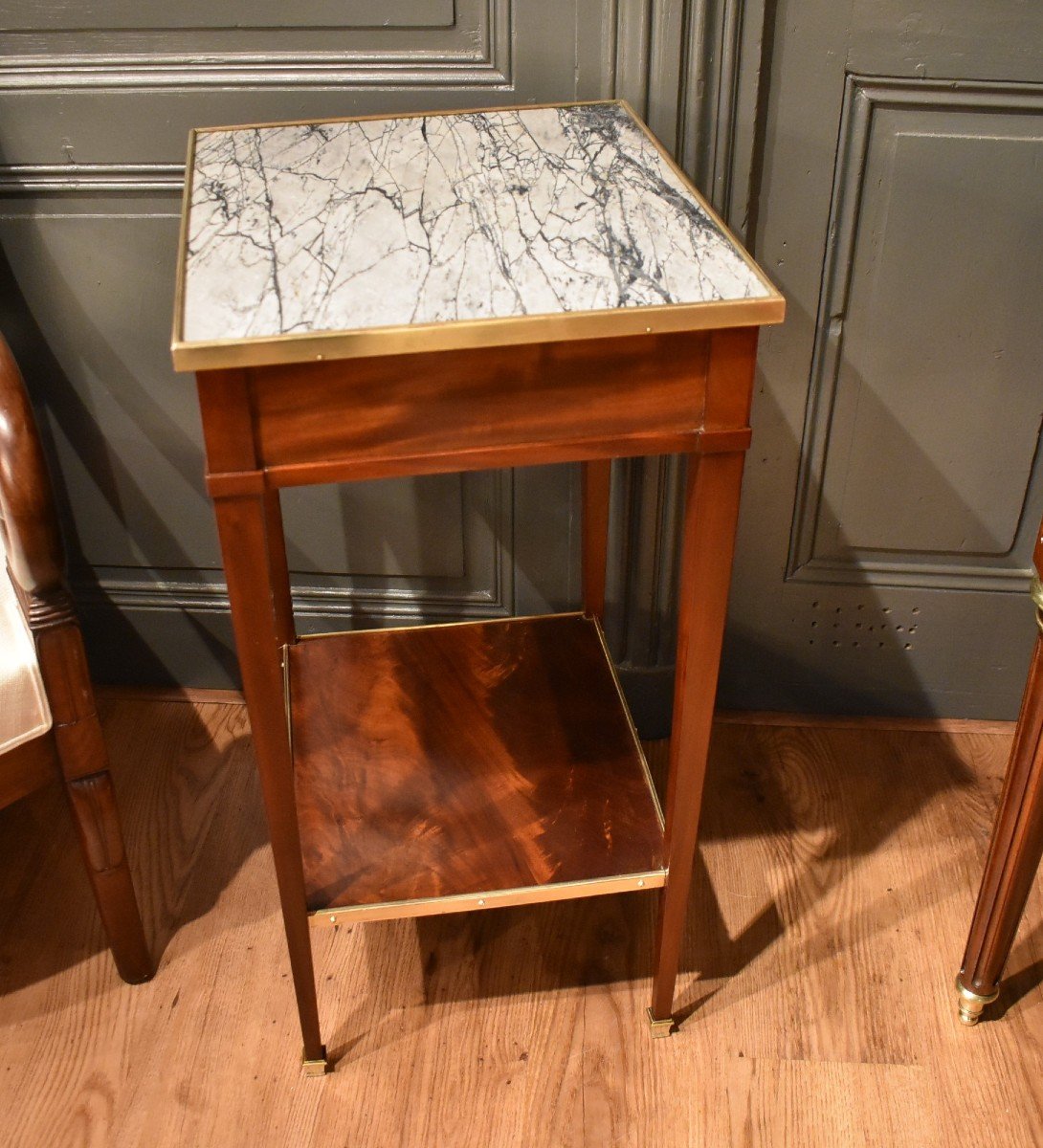 Mahogany Side Table-photo-7