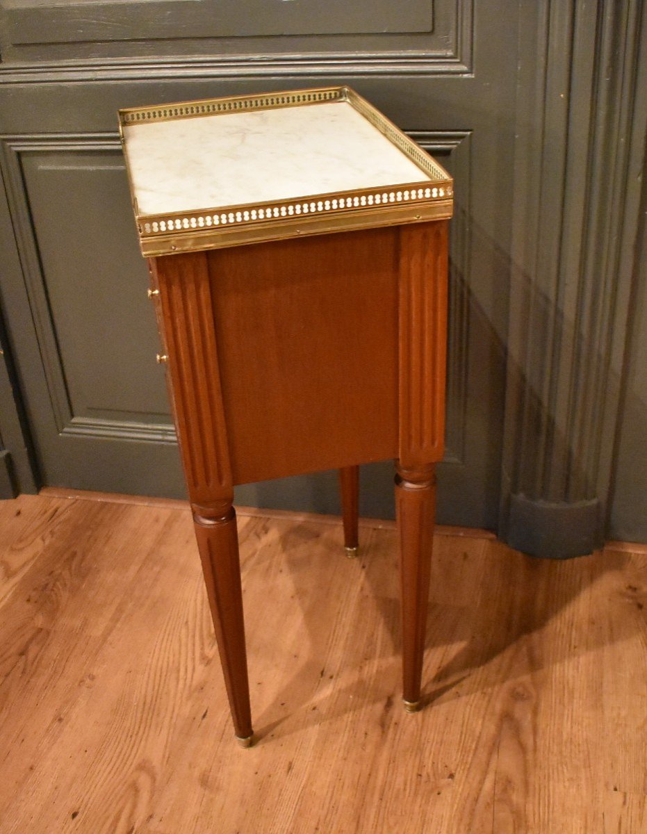 Louis XVI Style Mahogany Bedside Table-photo-3