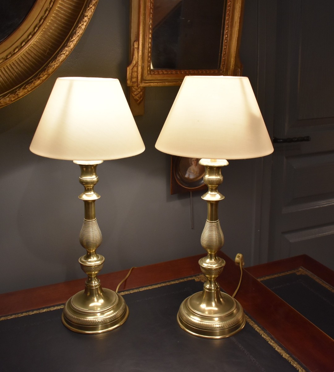 Pair Of Large Bronze Lamps-photo-2