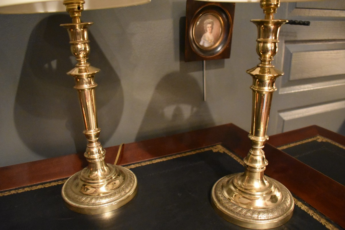 Pair Of Bronze Lamps-photo-4