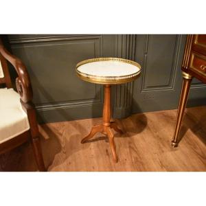 Small Pedestal Table