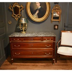 Commode De Style Louis XVI En Acajou