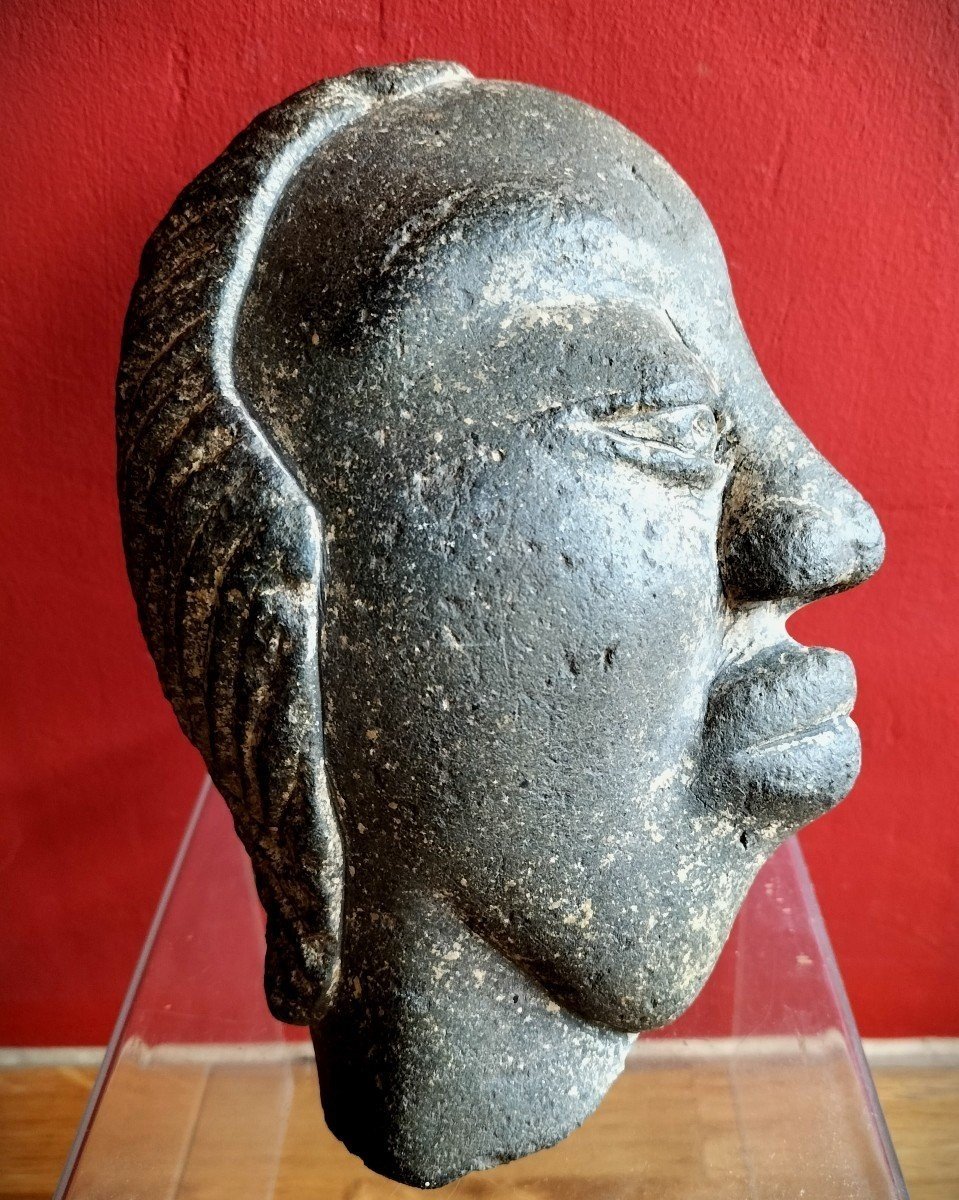 Stone Head Modern Art Early 20th Century -photo-2