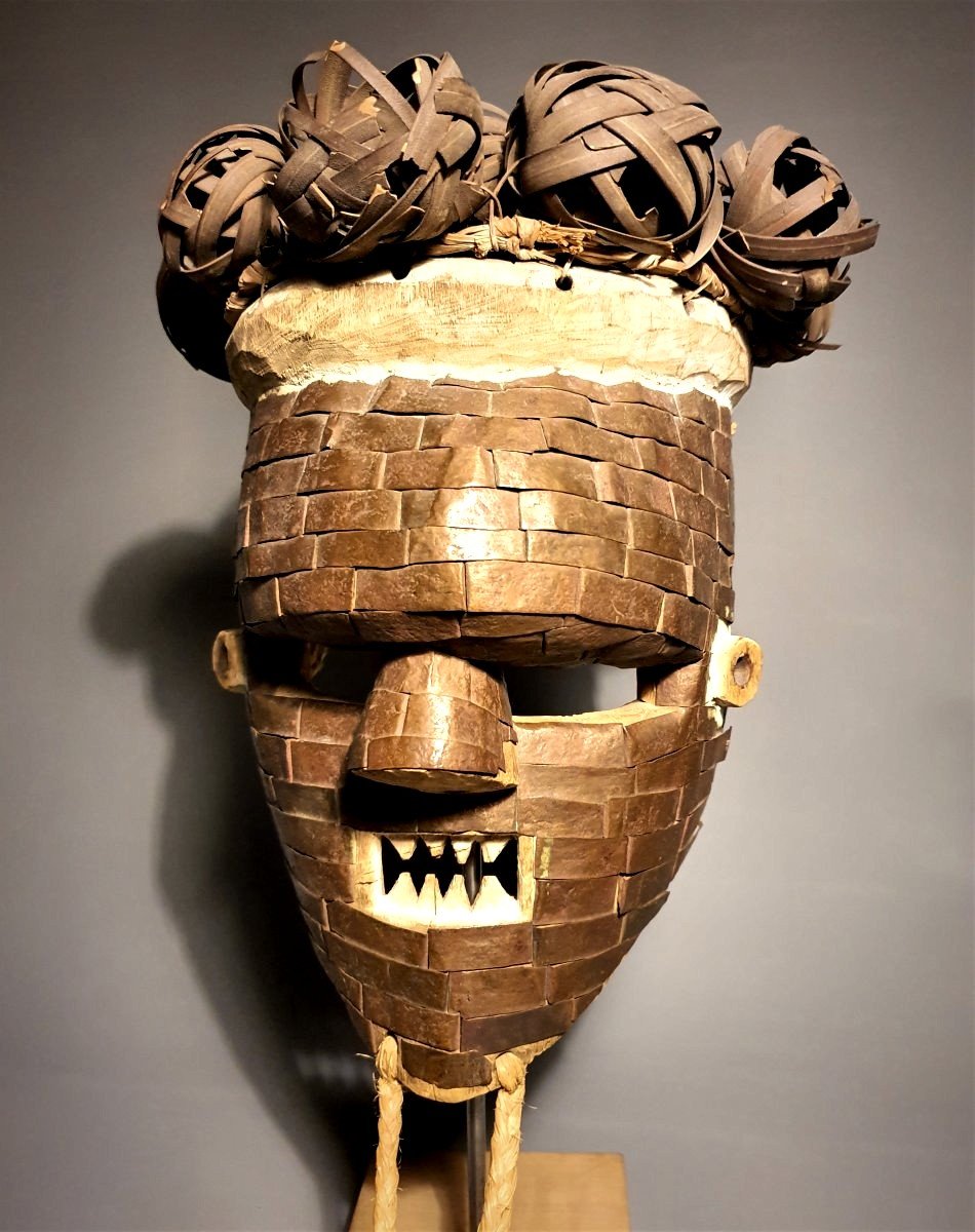 Salampasu War Mask Drc-photo-2