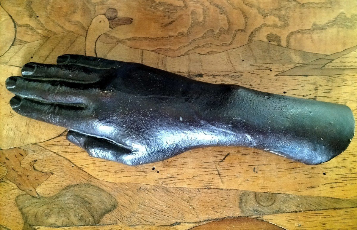 Hyper Realistic Bronze Hand Yorgos Kypris-photo-4