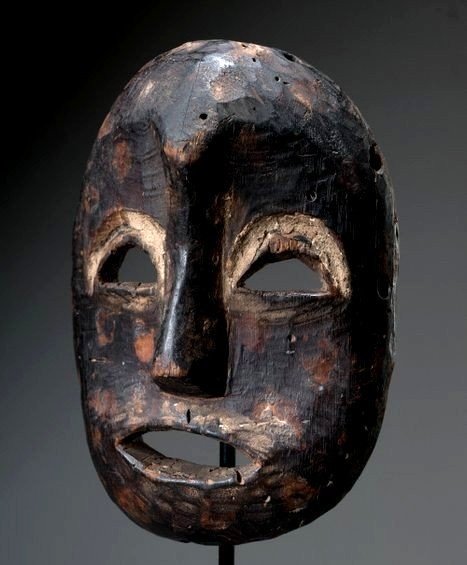 Masque Kumu Mbuti Début XX -ème Siècle-photo-2