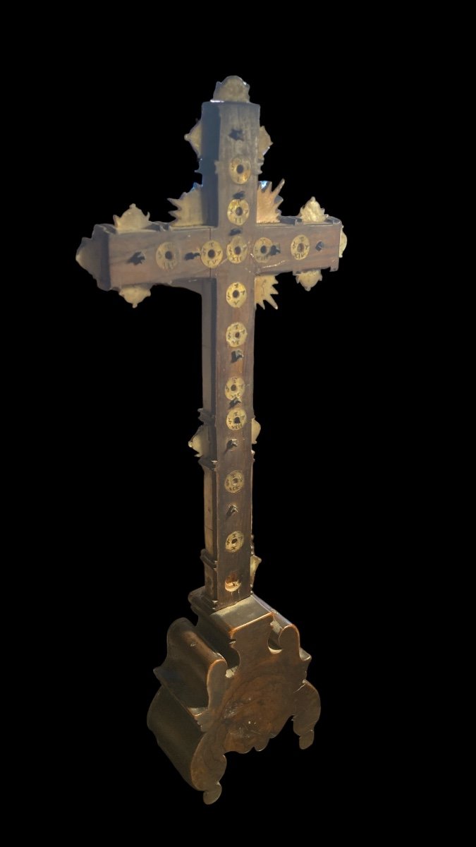 Olive Wood And Mother Of Pearl Altar Crucifix, 18th Century-photo-3