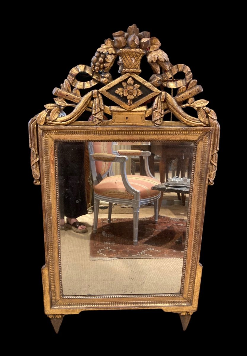 Miroir En Bois Doré à Fronton, XIXe Siècle