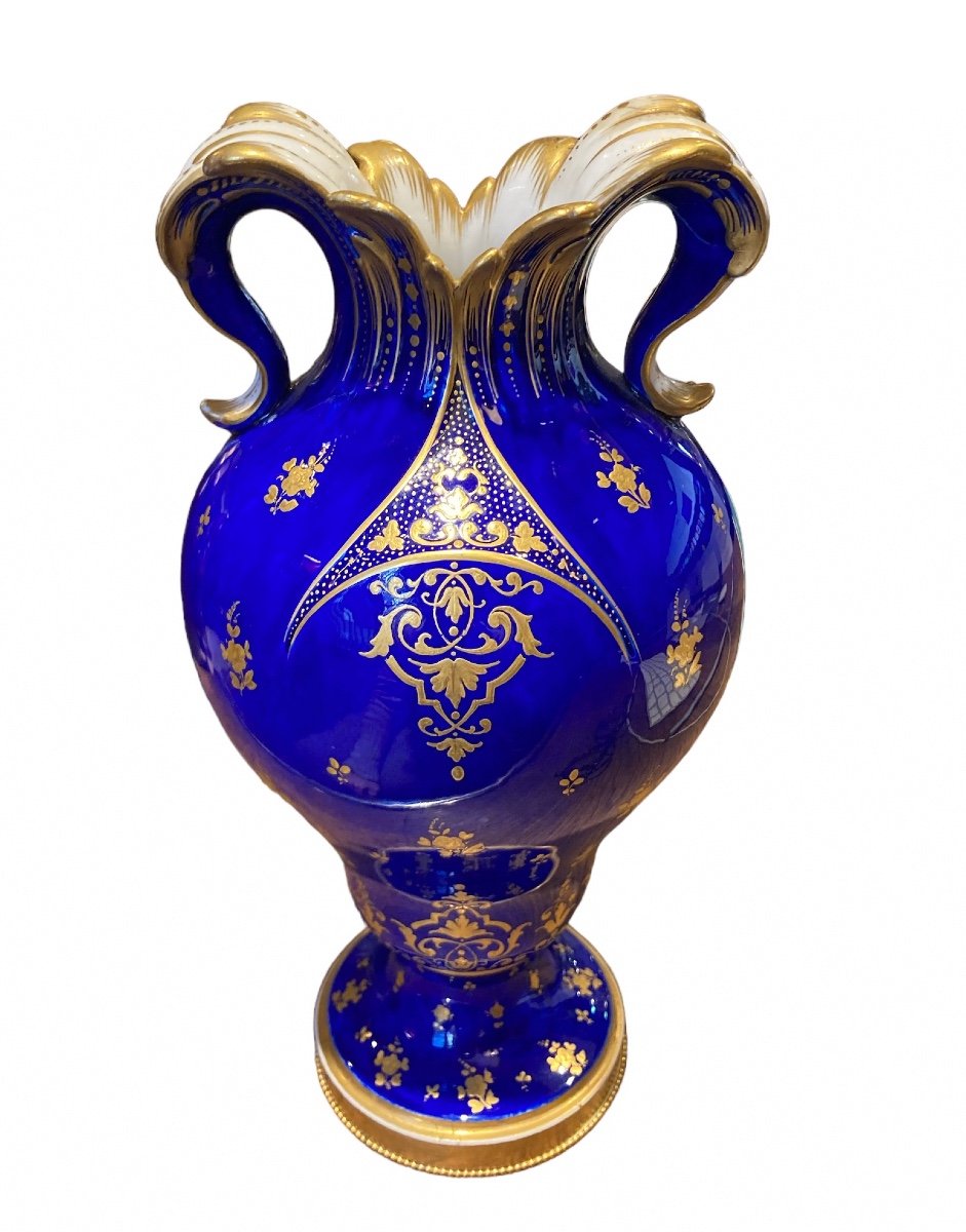 Vase En Porcelaine, Fin XIXe Siècle 