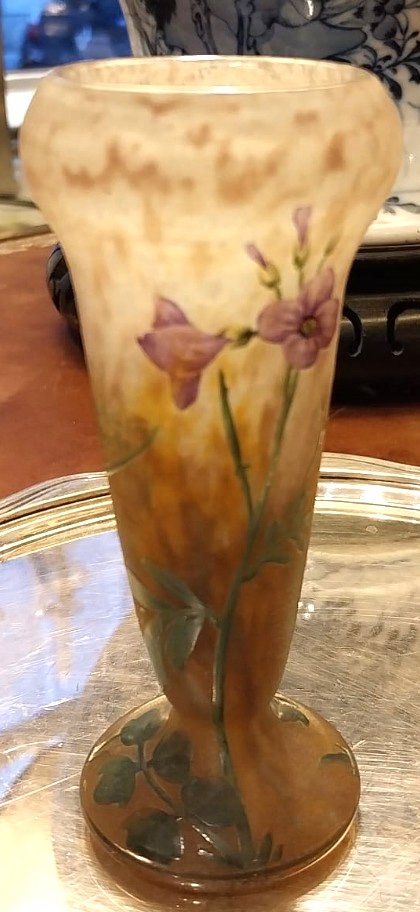 Daum Nancy, Violet Vase, 20th Century. 