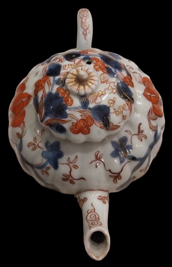 Th&eacute;i&egrave;re en porcelaine d&#039;Imari, XVIIIe-photo-2