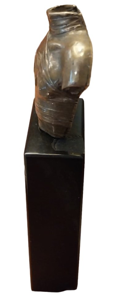 Igor Mitoraj (1944-2014), Bronze - Pendentif, Buste D’homme Bandelé, XXe-photo-2