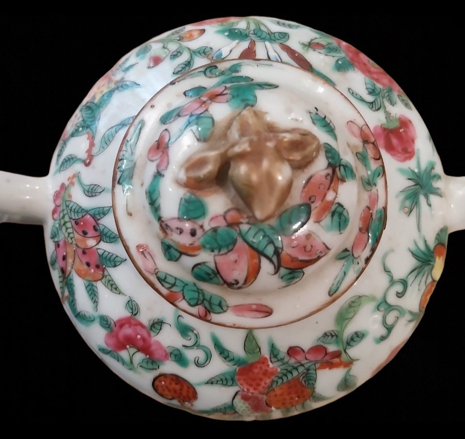 Canton Porcelain Teapot, 19th Century.-photo-5