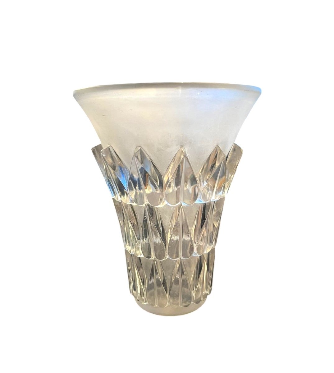 Vase René Lalique Modèle “feuille”, 1934