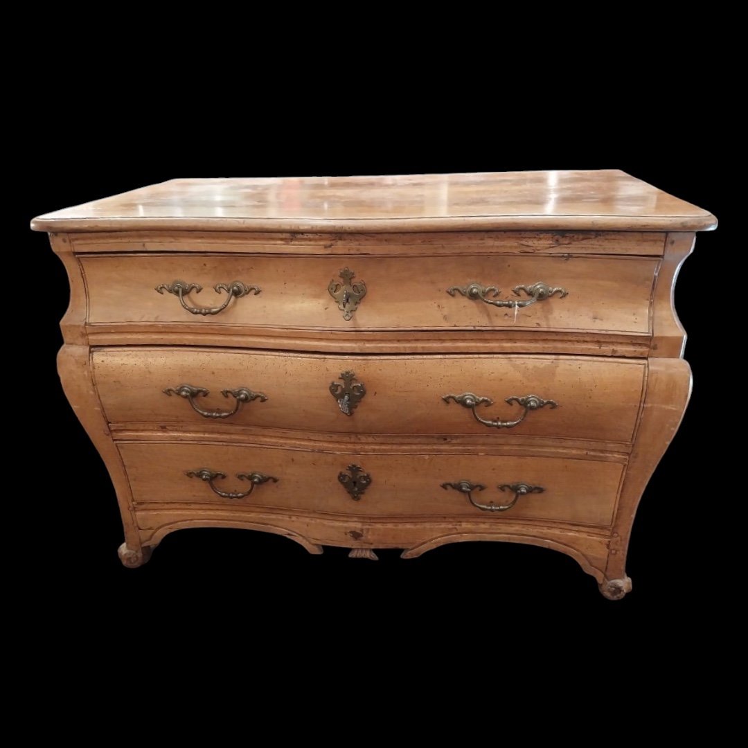 Commode Louis XV en noyer, XVIIIe