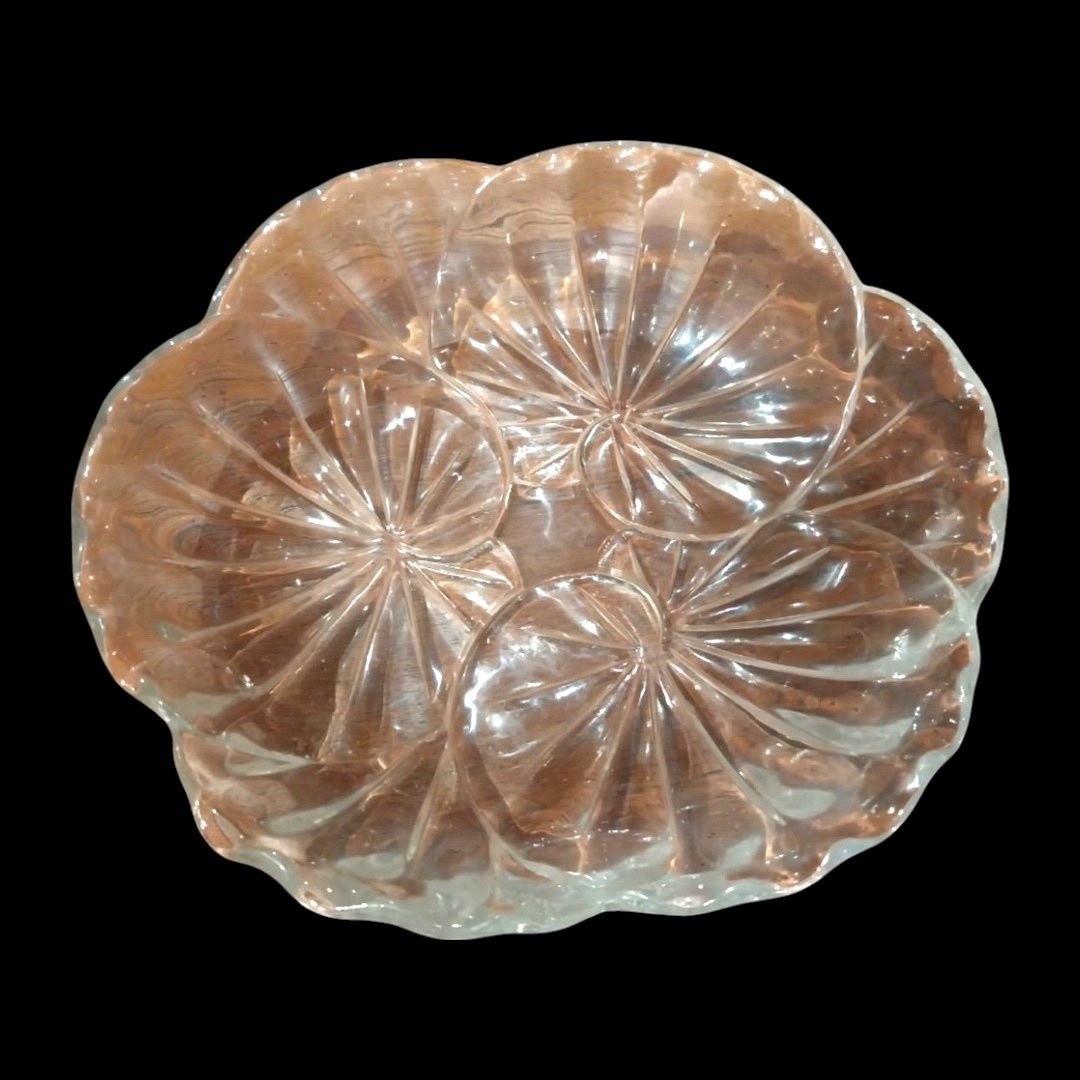 Lalique France, Crystal Cup, Water Lily Model, 20th Century