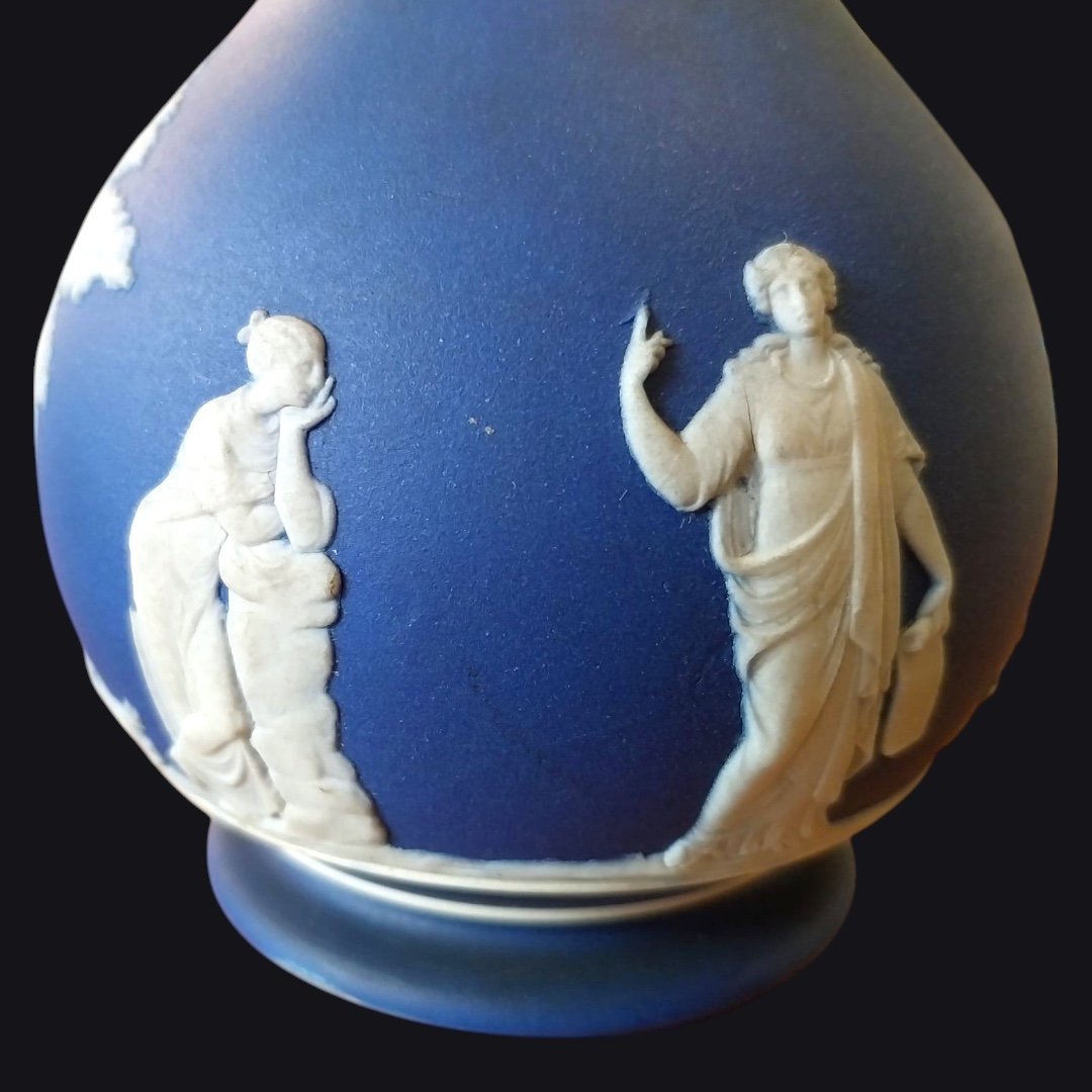 Pair Of Wedgwood Porcelain Vases, Late 19th Century-photo-2