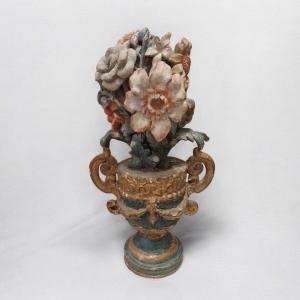 Bouquet de fleurs en bois sculpté peint, XVIIIe